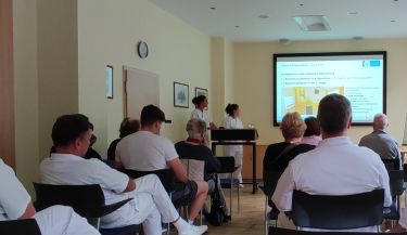 Zu sehen sind die Teilnehmer am EPZ-Forum von hinten.