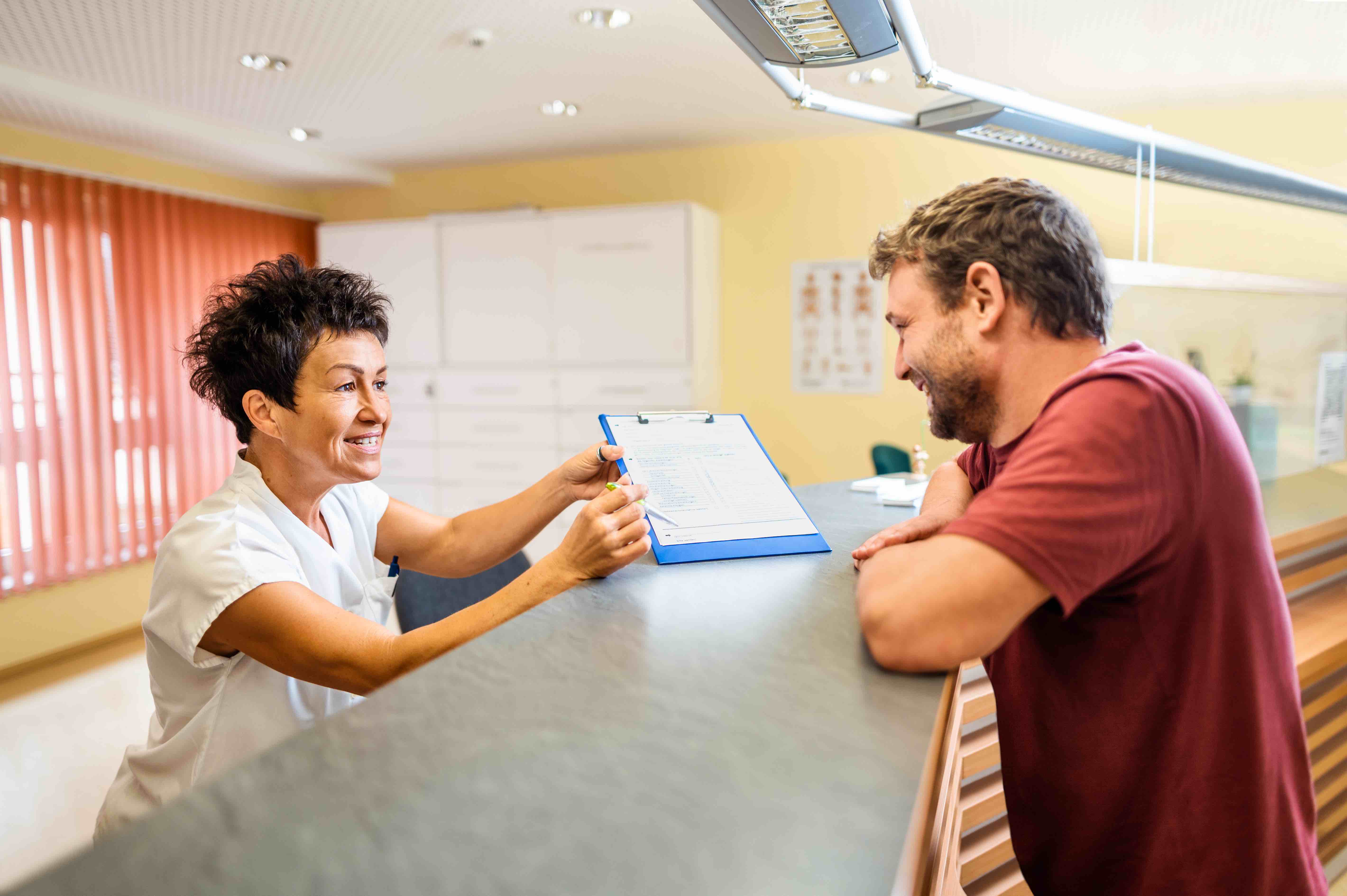 Beste Orthopädische Klinik In Der Nähe Rezeption & Stationäre Aufnahme - COLLM KLINIK OSCHATZ